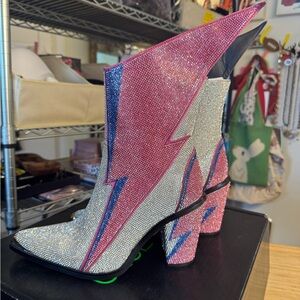 #312: Dolls Kill DAVID BOWIE Lightning Heeled Boots-pink,blue & white 👢